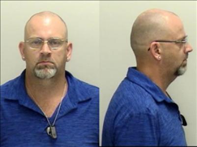 Donald Gene Shields a registered Sex, Violent, or Drug Offender of Kansas