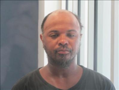 Travone Leroy Richard a registered Sex, Violent, or Drug Offender of Kansas