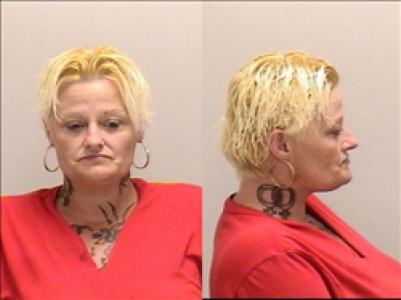 Brandy Renee Waterbury a registered Sex, Violent, or Drug Offender of Kansas