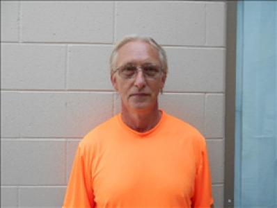 Robert Lee Estus a registered Sex, Violent, or Drug Offender of Kansas