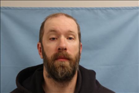 Ian Thomas Richardson a registered Sex, Violent, or Drug Offender of Kansas