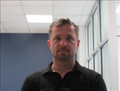 Joshua Oren Hunter a registered Sex, Violent, or Drug Offender of Kansas