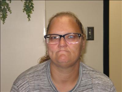 Nichole Michelle Volden a registered Sex, Violent, or Drug Offender of Kansas