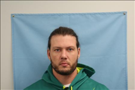 Brady Ford Toole a registered Sex, Violent, or Drug Offender of Kansas