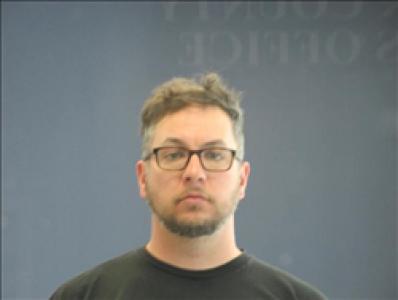 Breck Alan Lund a registered Sex, Violent, or Drug Offender of Kansas