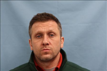 Jonathon Michael Wayne Reynolds a registered Sex, Violent, or Drug Offender of Kansas