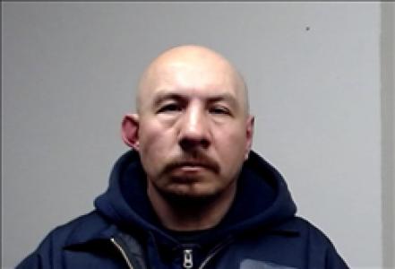 Roberto Pineda a registered Sex, Violent, or Drug Offender of Kansas