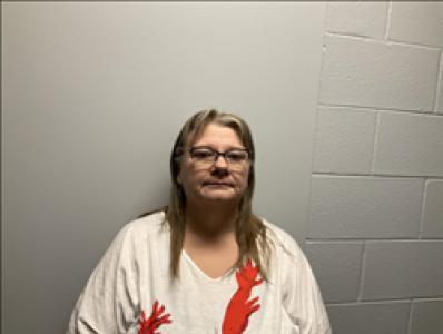 Robin Renee Mcdaniel a registered Sex, Violent, or Drug Offender of Kansas