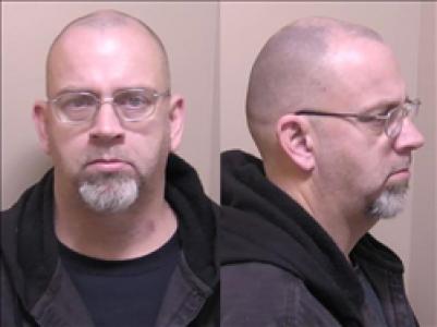 Donald Gene Shields a registered Sex, Violent, or Drug Offender of Kansas