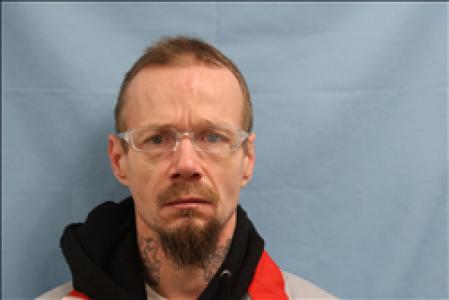 Robert Gene Whisenant Jr a registered Sex, Violent, or Drug Offender of Kansas