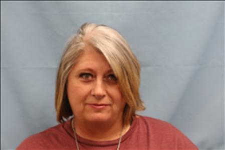 Christi J Michelle Pennington a registered Sex, Violent, or Drug Offender of Kansas