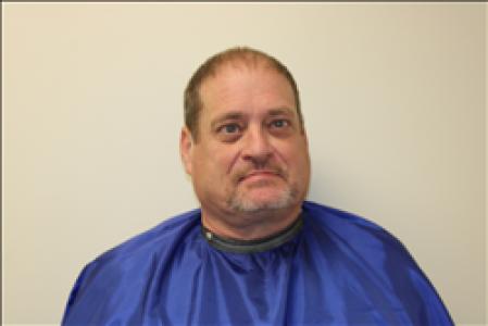 Terry Wayne Suit a registered Sex, Violent, or Drug Offender of Kansas