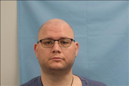 Kenneth Lee Mahoney II a registered Sex, Violent, or Drug Offender of Kansas