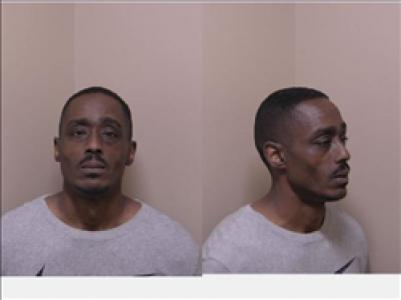 Lamont Ray Lunnie a registered Sex, Violent, or Drug Offender of Kansas