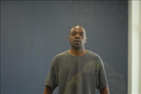 Kenneth Dewayne Peters Jr a registered  of Kansas