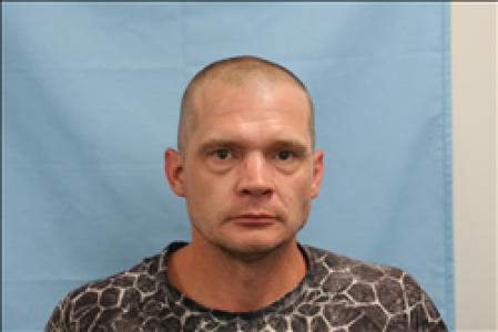 Travis Lee Rich a registered Sex, Violent, or Drug Offender of Kansas