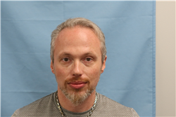 Ryan Robert Burns a registered Sex, Violent, or Drug Offender of Kansas