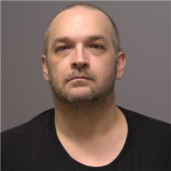 Christopher James Studabaker a registered Sex, Violent, or Drug Offender of Kansas