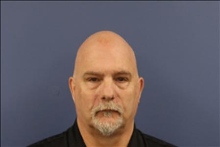 Michael Edward Sisco a registered Sex, Violent, or Drug Offender of Kansas