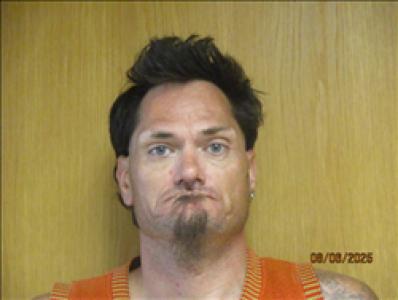 Jeremy Wayne Mix a registered Sex, Violent, or Drug Offender of Kansas