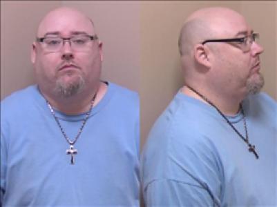 Ian Thomas Simons a registered  of Kansas