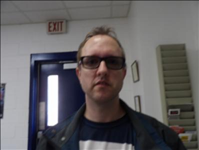 Jason Michael Whitaker a registered Sex, Violent, or Drug Offender of Kansas