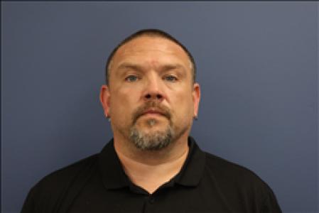 Chester Dale Lewis II a registered Sex, Violent, or Drug Offender of Kansas