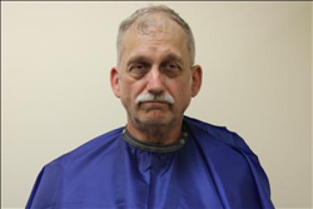 Robert Paul Raps a registered  of Kansas