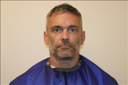 Matthew James Dugan a registered Sex, Violent, or Drug Offender of Kansas