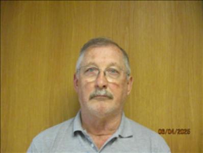 David Dee Button a registered Sex, Violent, or Drug Offender of Kansas