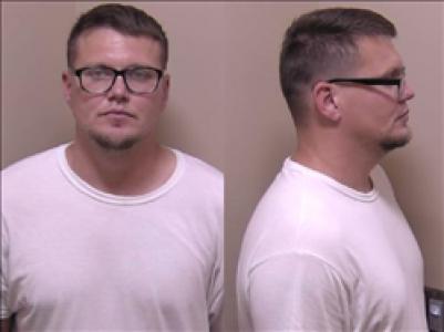 Andrew Todd Roth a registered Sex, Violent, or Drug Offender of Kansas