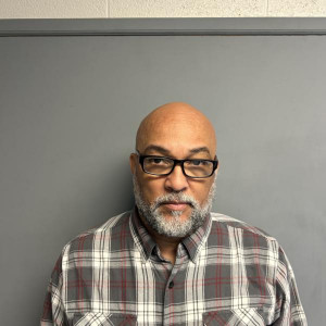 Edward Davis Jr a registered Sex Offender of Maryland