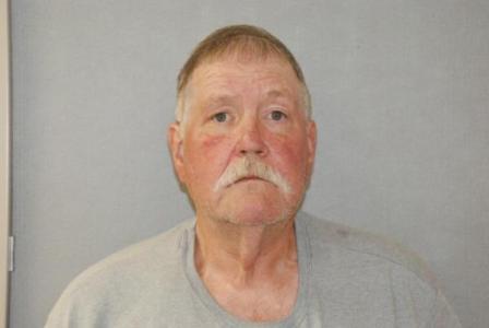 James Lee Vondenhuevel a registered Sex Offender of Ohio
