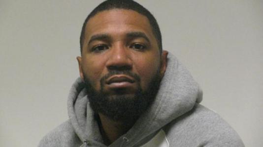 Robert Deshawn Darnell Beavers a registered Sex Offender of Ohio