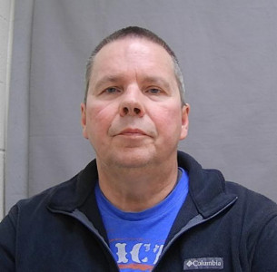 Daniel B Sees a registered Sex Offender of Ohio