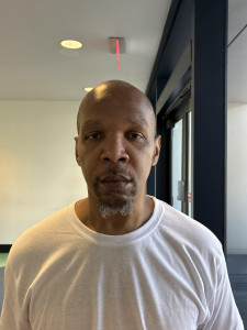 Donnis Dixon a registered Sex Offender of Ohio