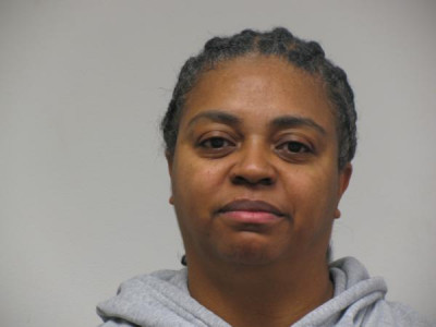 Courtney Jaquala Shine a registered Sex Offender of Ohio