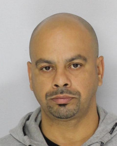 Oscar Figueroa a registered Sex Offender of New Jersey