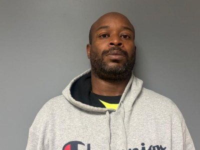 Tyrone B Golden a registered Sex Offender of New Jersey