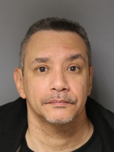 Ismael Aponte a registered Sex Offender of New Jersey