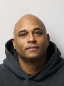 Aqul R Quinones a registered Sex Offender of New Jersey
