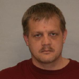 Doyle William Edmond a registered Sex Offender of Kentucky
