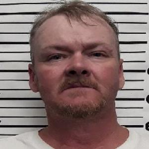 Lewis Gary L a registered Sex Offender of Kentucky