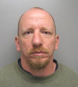 Daniel William Edwards a registered Sex Offender of Connecticut