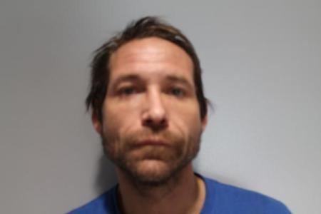 Justin Layne Adams a registered Sex or Violent Offender of Indiana