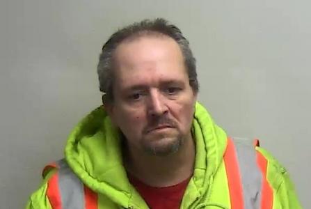 Donovan E Crouch a registered Sex or Violent Offender of Indiana
