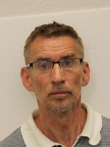 Titus Wayne Slabaugh a registered Sex or Violent Offender of Indiana