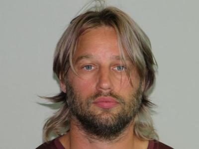 Darrick Matthew Hensley a registered Sex or Violent Offender of Indiana