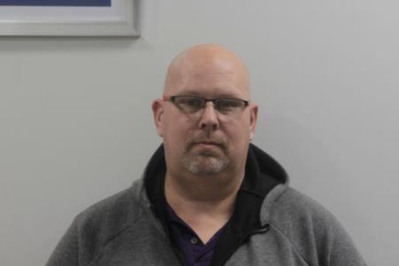 Matthew S Hopkins a registered Sex or Violent Offender of Indiana