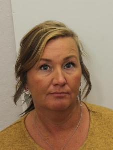 Terra Deann Moore a registered Sex or Violent Offender of Indiana